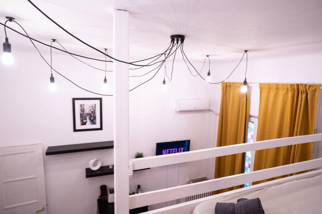 Cozy Studio Near Cismigiu Park Apartamento Bucarest Exterior foto